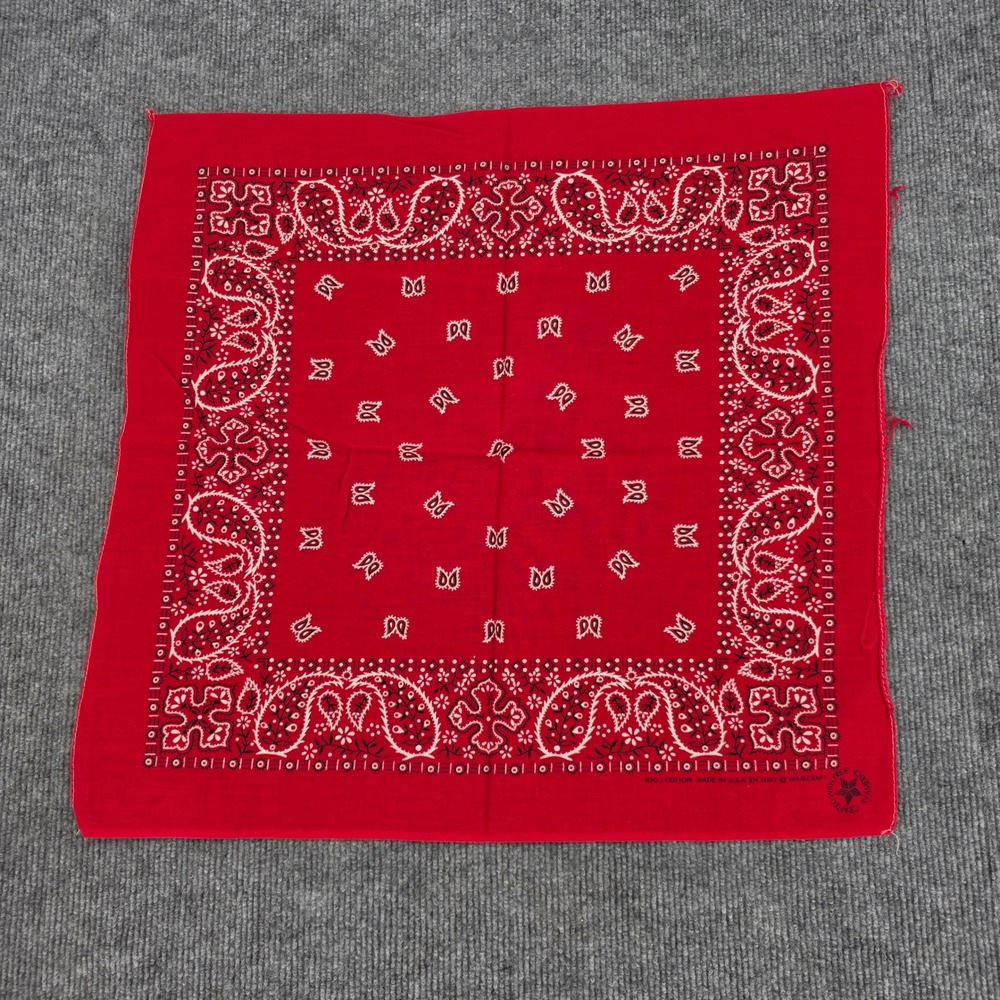Vintage Wamcraft Red Paisley Selvedge Bandana 100% Cotton Made in USA RN 14193